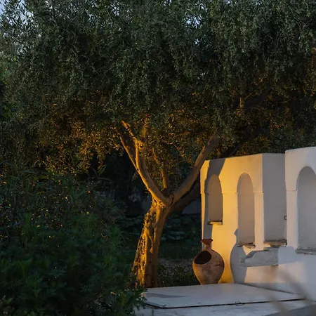 아파트 Perivoli Páros