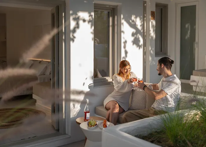 Perivoli Parikia (Paros)